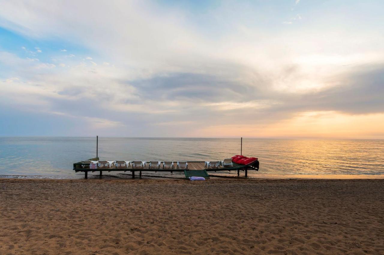 Troas Beach Hotel Tavakli Luaran gambar